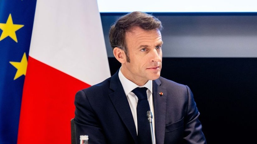 Профсоюзы Франции не намерены встречаться с Макроном, если он утвердит пенсионную реформу