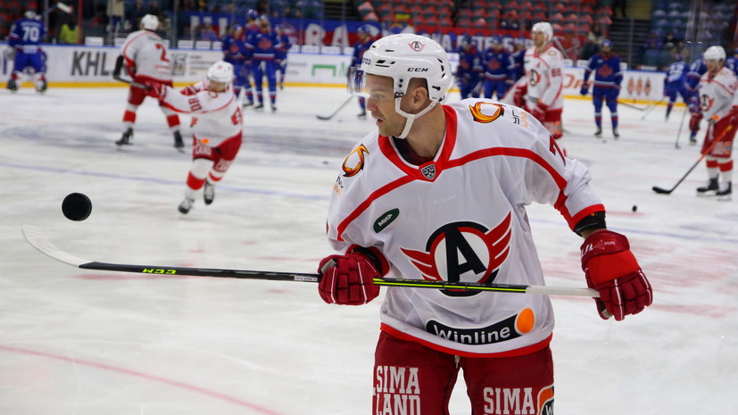 Хоккеист Да Коста продлил соглашение с «Автомобилистом» на два года