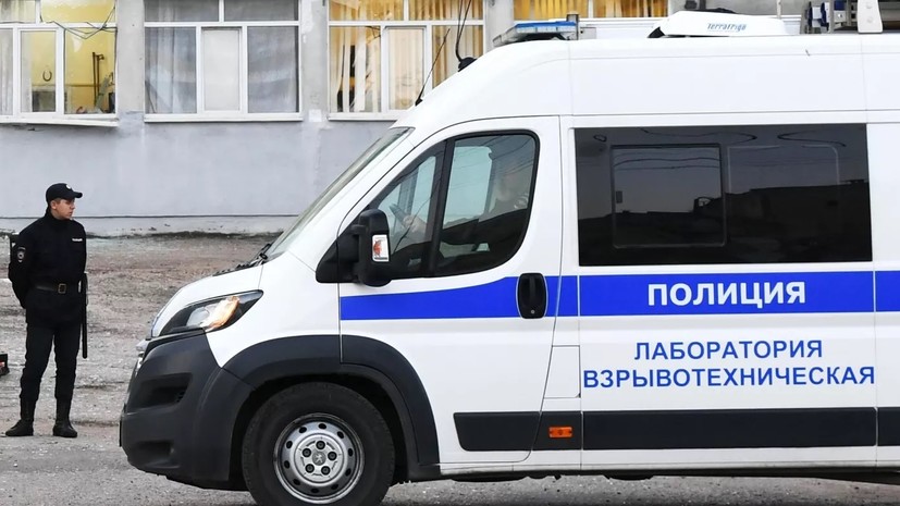 Ряду российских военных экспертов прислали гипсовые бюсты