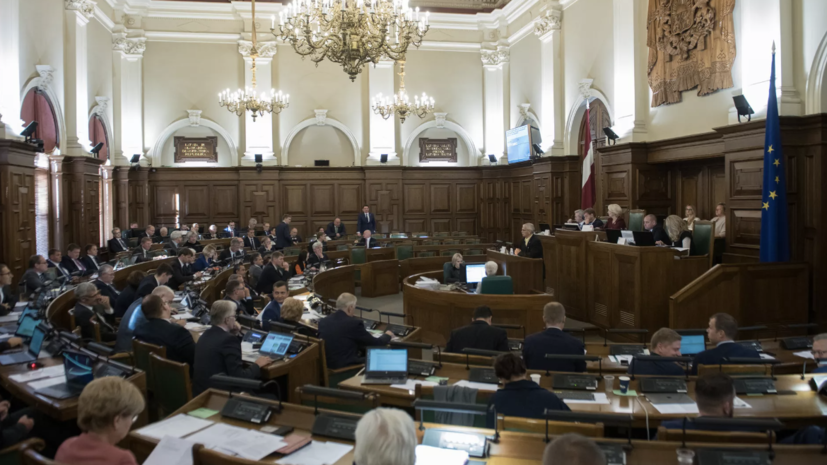 Парламент Латвии принял решение запретить проводить мероприятия 9 мая
