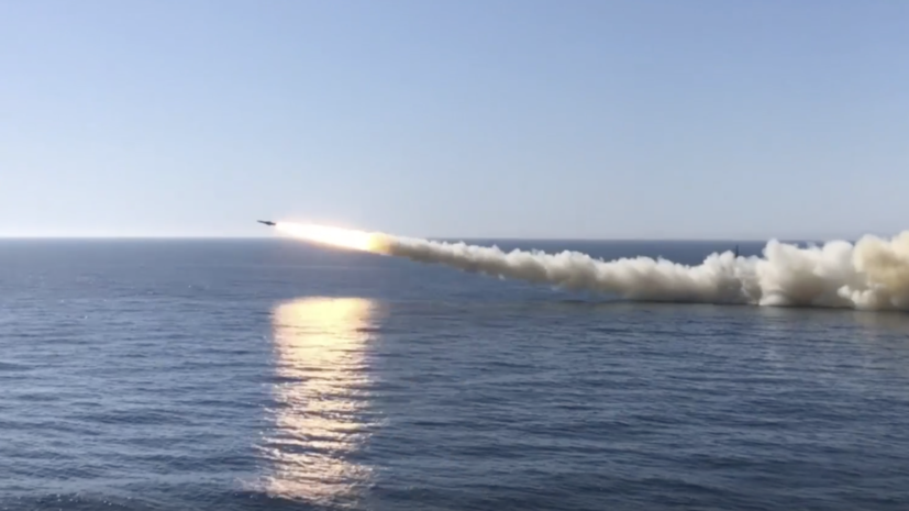 Корабли ТОФ провели учения по отражению массированных ударов условного противника