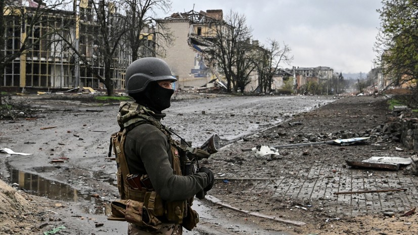 «ВДВ оказывают поддержку действиям по овладению городом»: российские силы продолжают бои в западной части Артёмовска