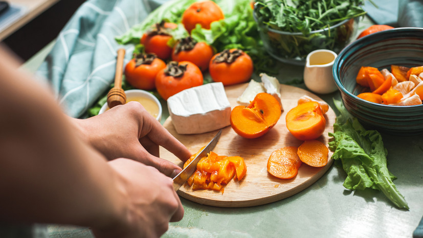 Эндокринолог Тананакина посоветовала не злоупотреблять хурмой
