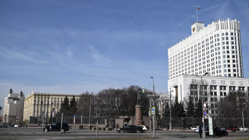 РБК: в кабмине обсудили комплекс мер для снижения уровня теневой занятости в России