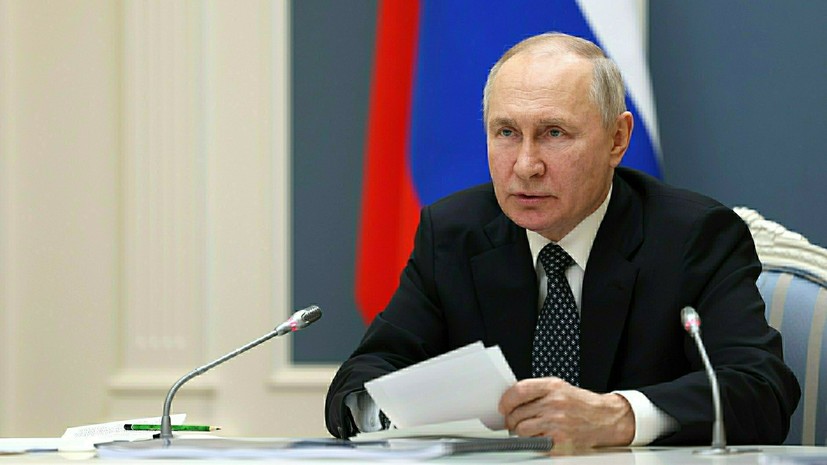 Президент России Путин подписал закон о пожизненном лишении свободы за госизмену