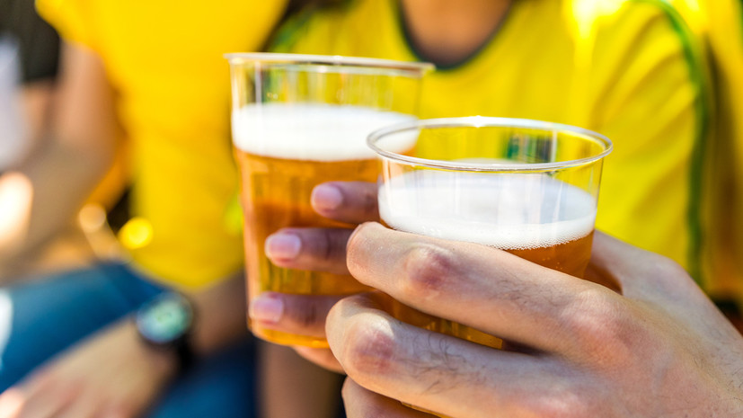 Тарасова о пиве на стадионах: наш футбол невозможно смотреть без него