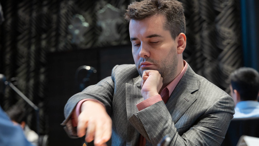 Дин Лижэнь и Ян Непомнящий сыграли вничью в 14-й партии матча за шахматную корону