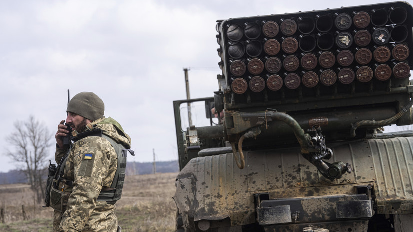 Боевики ВСУ вновь выпустили по Ясиноватой 10 ракет из РСЗО