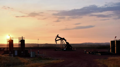 Аналитик Разуваев: стоимость нефти Brent может превысить $100 за баррель в 2023 году