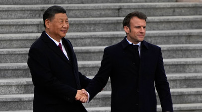 Си Цзиньпин предложил Макрону внести со стороны Франции мирный план по Украине