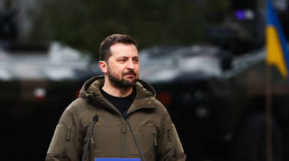 Захарова: президент Украины Зеленский, планируя визит в Германию, потянулся к своим