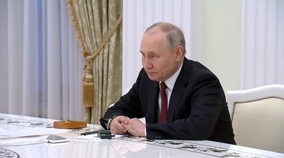 Владимир Путин провёл рабочую встречу с министром обороны КНР  видео