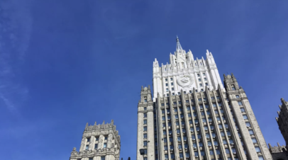 Посол Канады в Москве Ле Клэр прибыла в здание МИД России