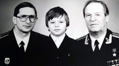 После запроса RT в МВД помогают внуку Героя Советского Союза получить гражданство РФ