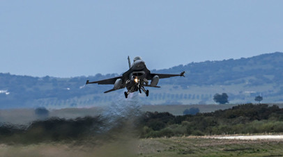 Украинский генерал Голубцов заявил, что ВСУ могут освоить истребители F-16 за три месяца
