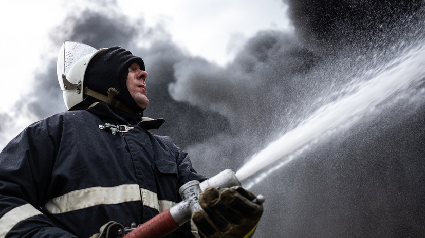 Глава МЧС сообщил, что в шести регионах России за неделю пострадали от огня 633 строения