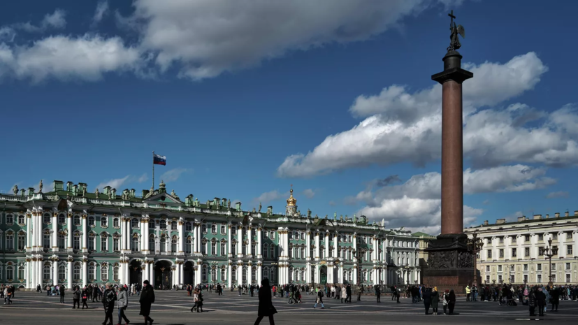 На Дворцовой площади в Петербурге будет работать «Литературная почта»