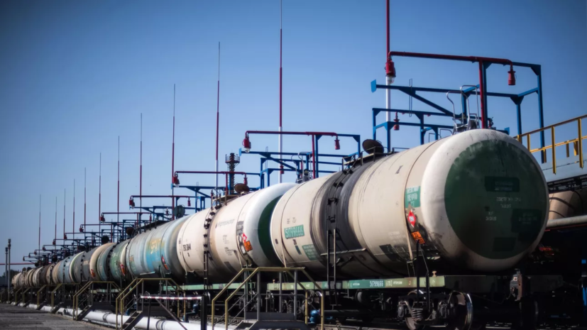 Новак: Россия сократила поставки нефти по трубе в ЕС более чем на две трети
