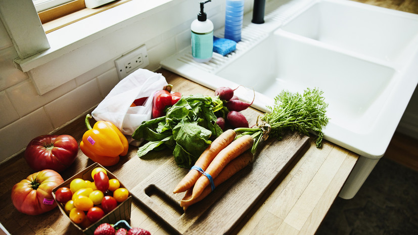 Врач Астраханцев: употребление овощей с нитратами может спровоцировать возникновение рака