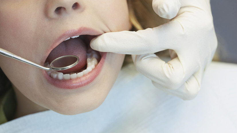 Стоматолог Жучковская напомнила о важности правильного ухода за молочными зубами