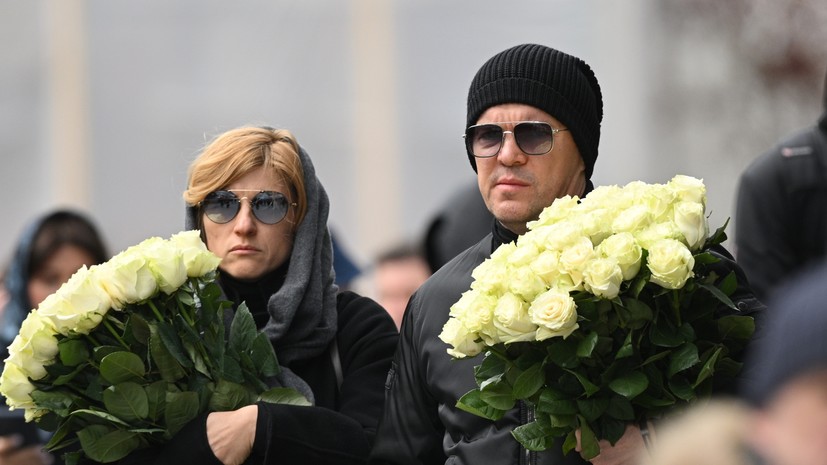 В Москве проходит церемония прощания с Валентином Юдашкиным