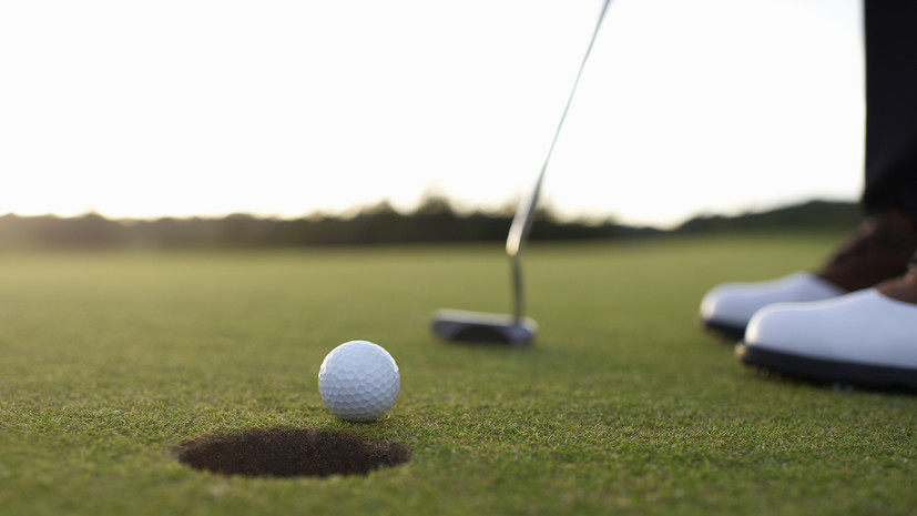 Международная федерация гольфа допустила россиян к турнирам в нейтральном статусе