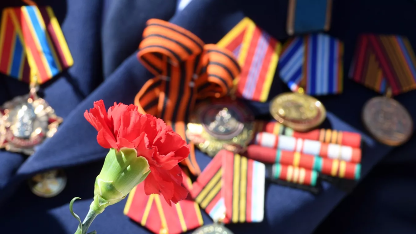 Самарский губернатор Азаров поздравил ветерана Онуфриева с наступающим Днём Победы
