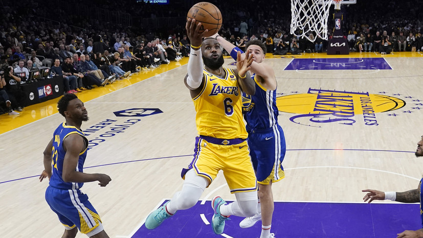 «Лейкерс» удвоил преимущество в серии с «Голден Стэйт»