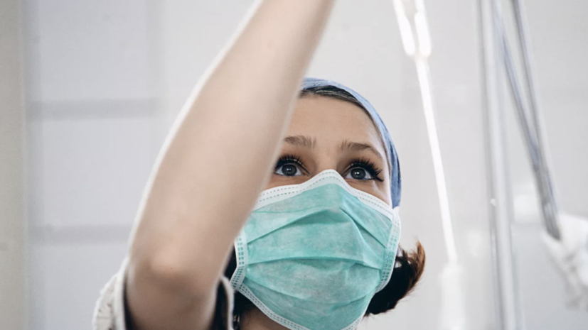 «Коммерсантъ» рассказал о желании российских врачей передать медсёстрам часть обязанностей