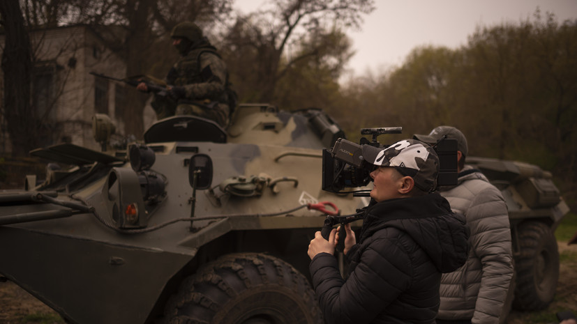 Врио главы ДНР Пушилин посетил съёмочную площадку сериала об СВО в Мариуполе
