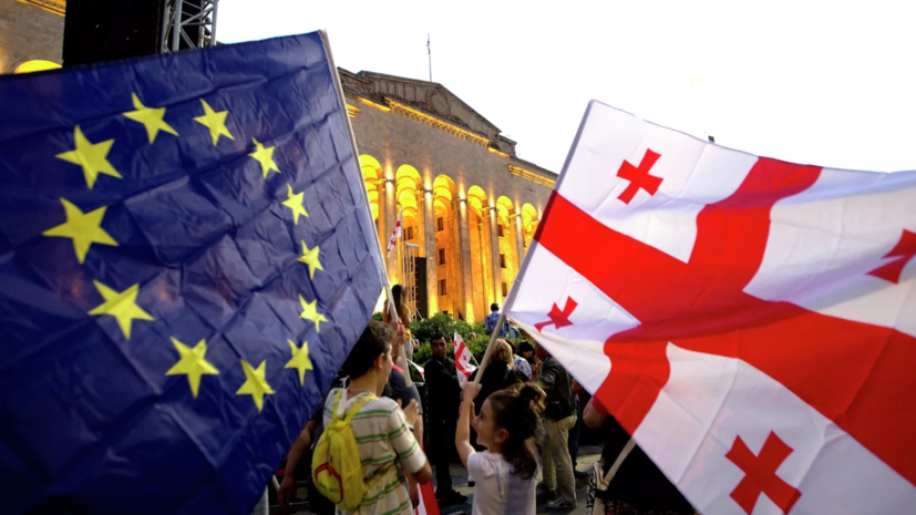 Политолог Мезюхо заявил о желании Грузии дистанцироваться от России