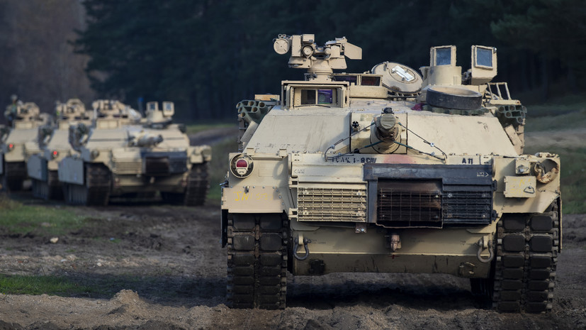 Глава Пентагона заявил, что США намерены передать Украине танки Abrams осенью 2023 года