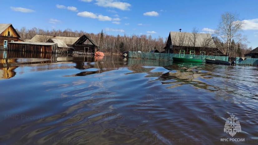 МЧС: из подтопленных сёл в Иркутской области эвакуировали 60 человек