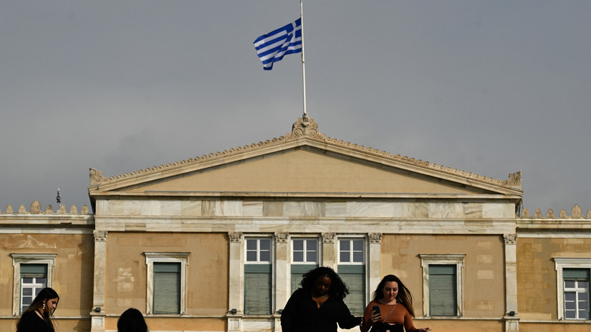 Бывший греческий министр финансов Варуфакис считает Грецию страной-банкротом