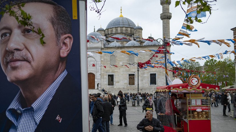 ЦИК: Эрдоган набирает 55,98% голосов после обработки данных 16,99% урн