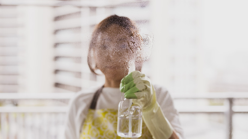 Исследование: россияне назвали глажку и уборку самыми нелюбимыми делами