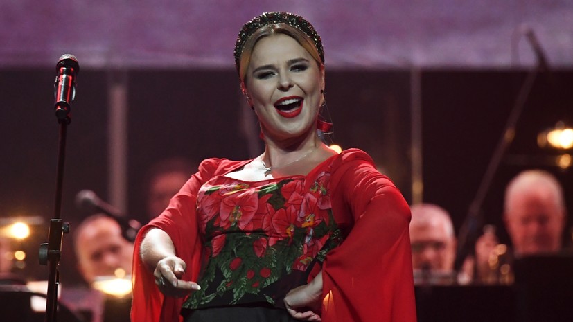 В Оренбурге перенесли концерт певицы Пелагеи