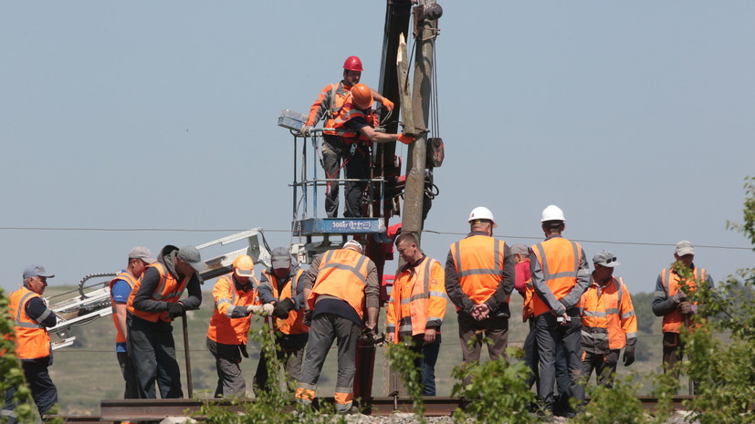 В Крыму восстановлено движение на повреждённом участке железной дороги