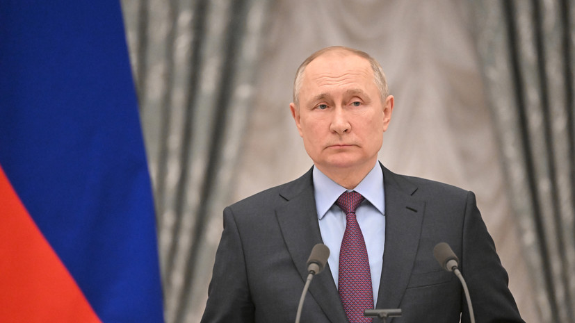«Все отличившиеся будут представлены к госнаградам»: Путин поздравил российских военных с освобождением Артёмовска