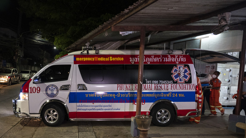 Bangkok Post: при обрушении крыши спортплощадки в Таиланде погибли семь школьников