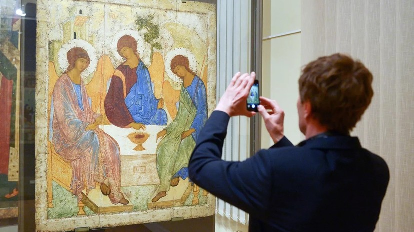 В Кремле заявили, что будут консультироваться с экспертами по состоянию иконы «Троица»