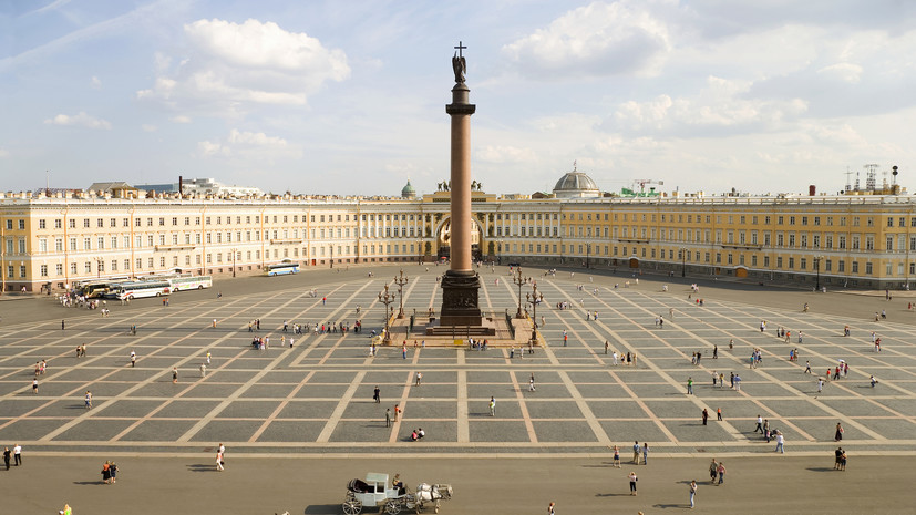 Петербург и Сочи вошли в число популярных турнаправлений в России на лето