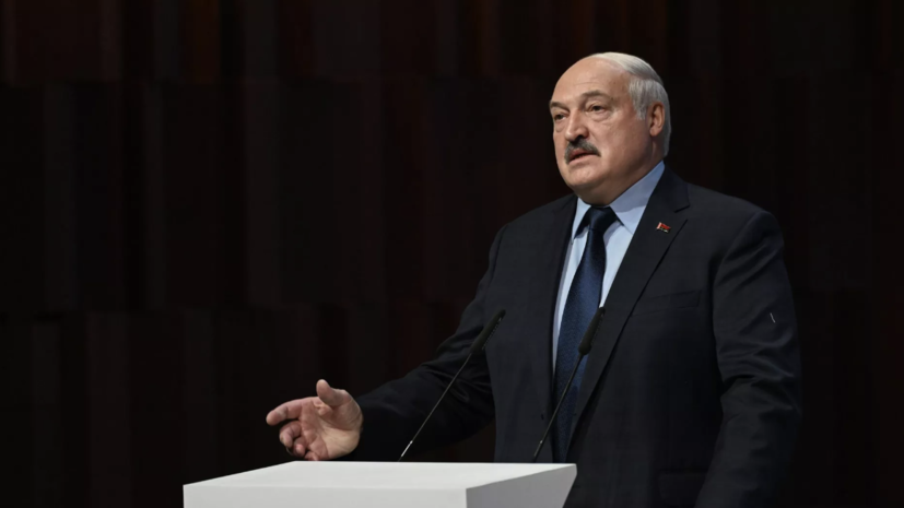 Лукашенко заявил о готовности подавить анонсированный польским политиком переворот
