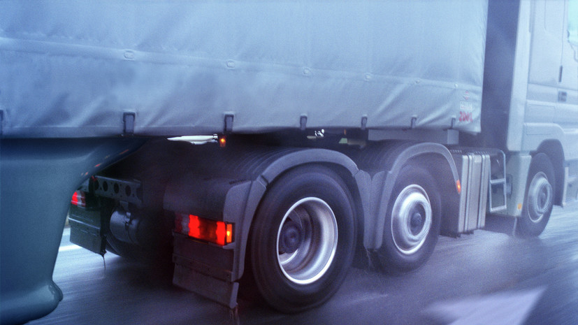 В правительство поступило обращение о запрете транзита грузовиков из Польши через Россию