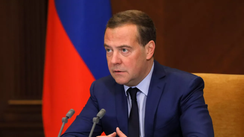 Медведев опубликовал мем о вступлении Украины в НАТО