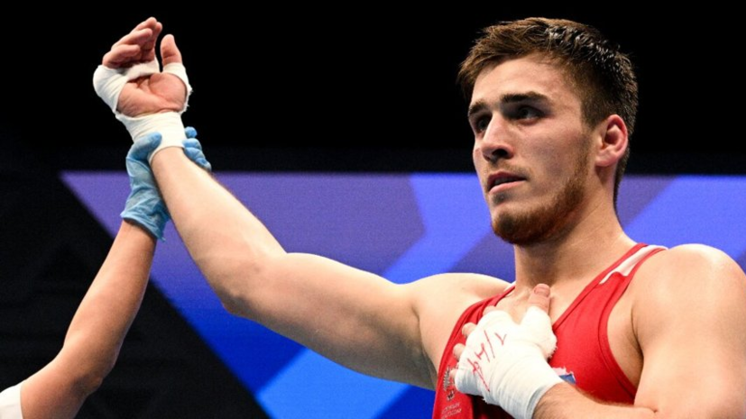 Чемпионам мира по боксу из Дагестана вручили ордена Почёта