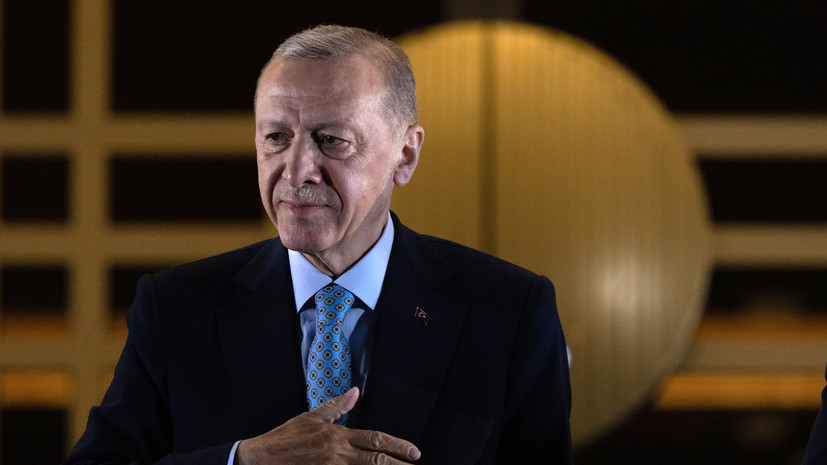 Эрдоган планирует провести телефонные переговоры с Байденом и Путиным