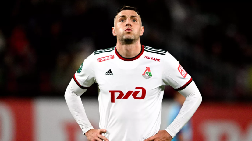 Ульянов заявил, что Дзюба получает достойную зарплату после переподписания контракта