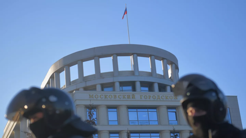 Мосгорсуд оставил под стражей драматурга Петрийчук