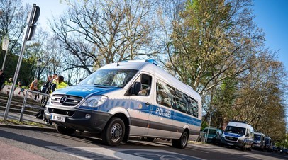 В Берлине неизвестный ранил двух детей на территории школы